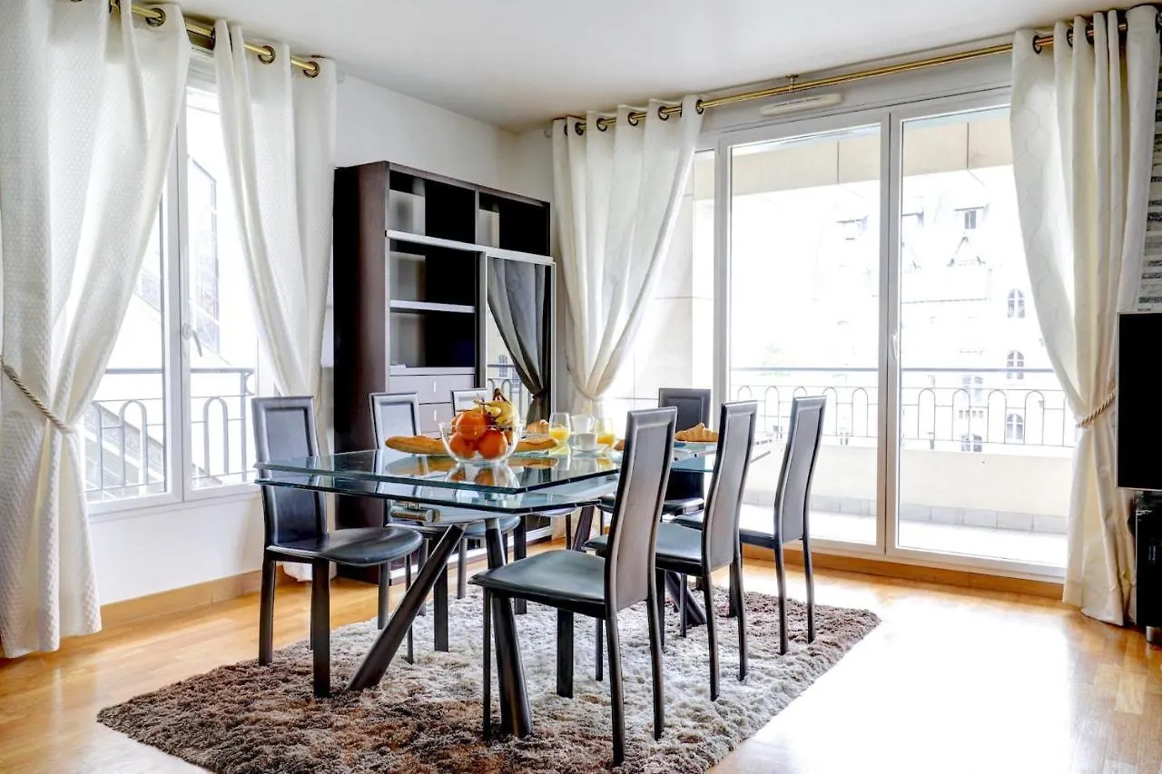Porte Dauphine Apartment With Terrace Paris 16Th - No Parties 0*,  Fransa