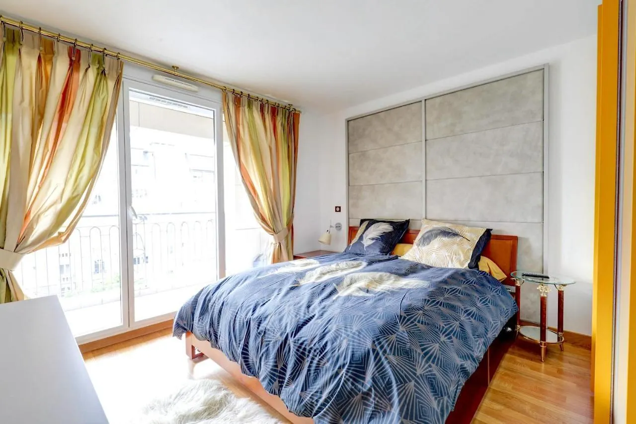 Porte Dauphine Apartment With Terrace Paris 16Th - No Parties Franciaország